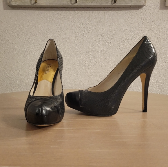 Michael Kors Stilleto Heels Sz 7 - Picture 8 of 9
